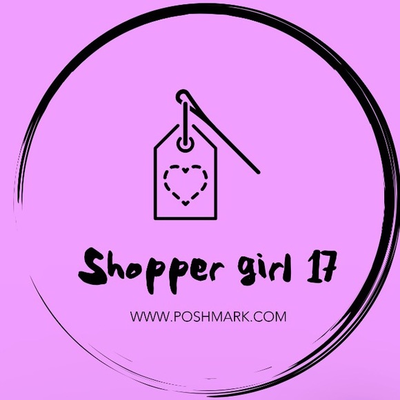 Meet your Posher, Gabby - Picture 1 of 3